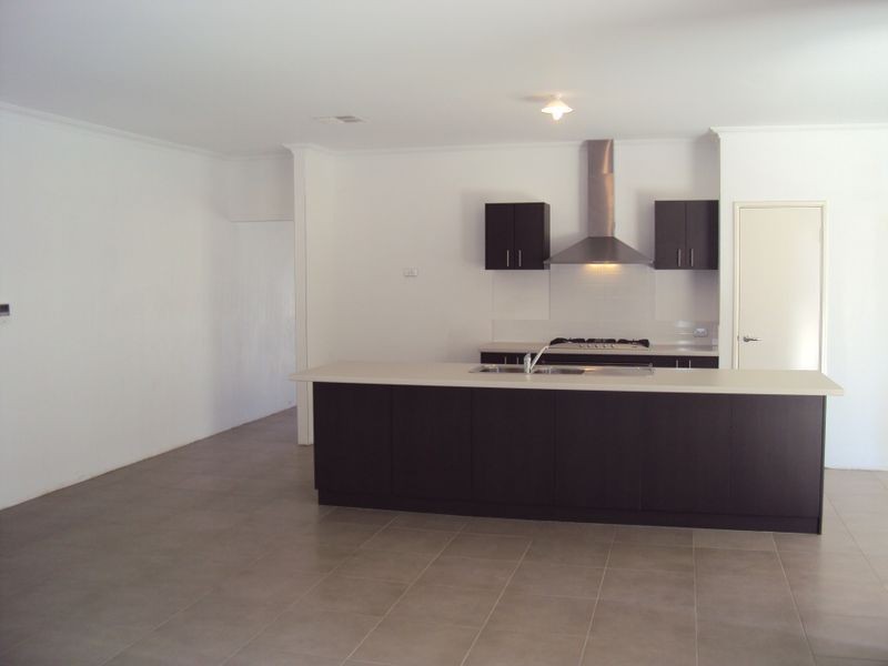 13 Seville Way, Aubin Grove WA 6164