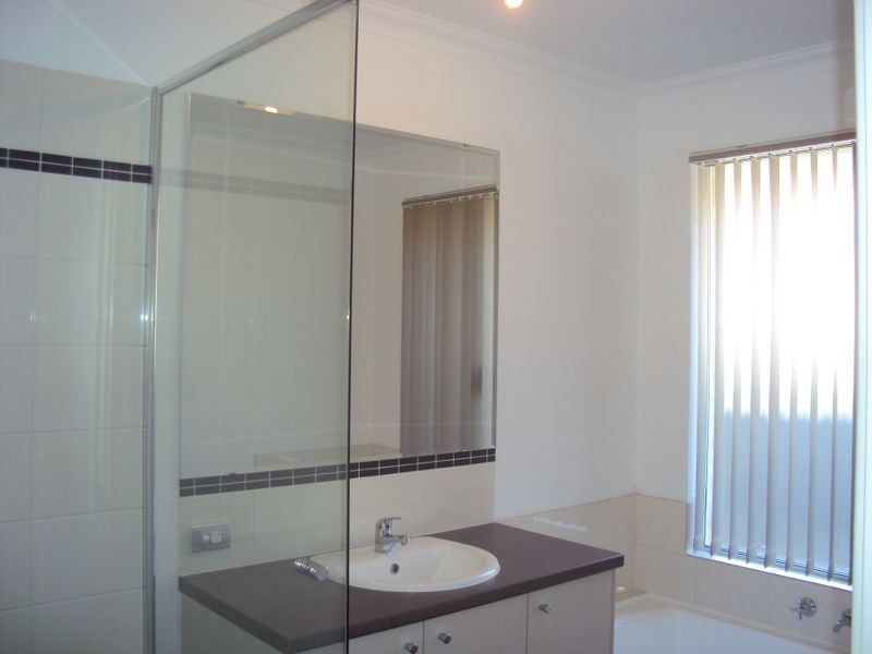 13 Seville Way, Aubin Grove WA 6164