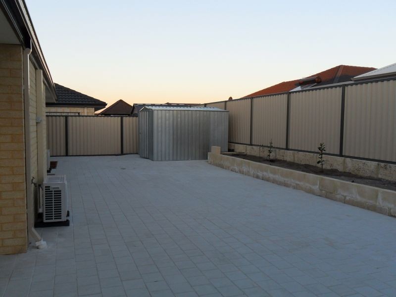 4 Cotswold Street, Aubin Grove WA 6164
