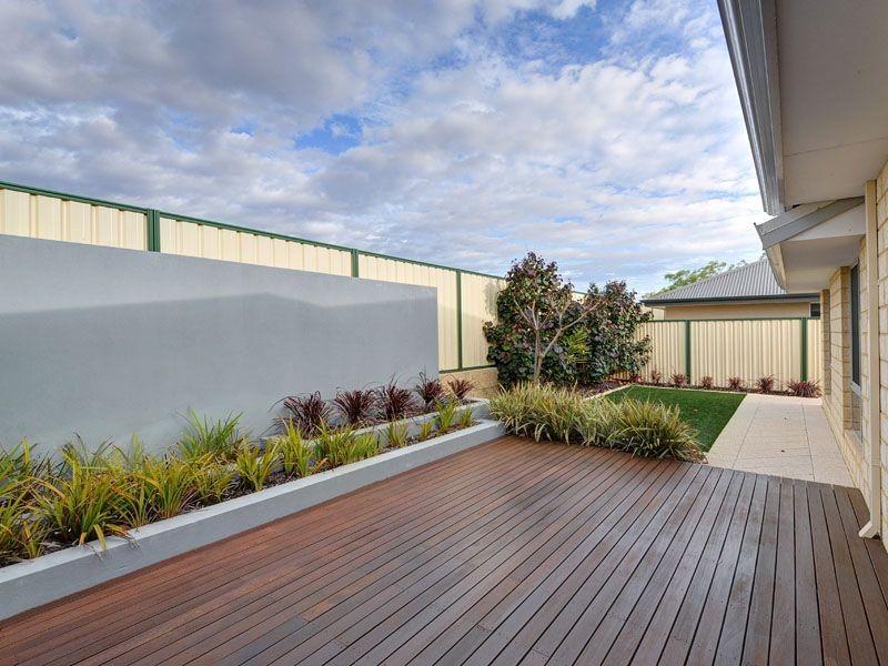 48 Macquarie Boulevard, Hammond Park WA 6164