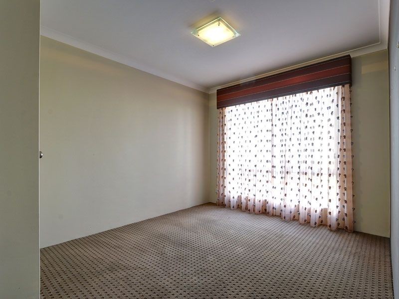 48 Macquarie Boulevard, Hammond Park WA 6164