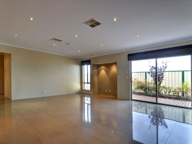 48 Macquarie Boulevard, Hammond Park WA 6164