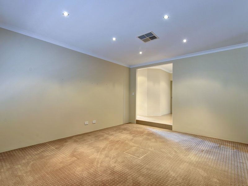 48 Macquarie Boulevard, Hammond Park WA 6164