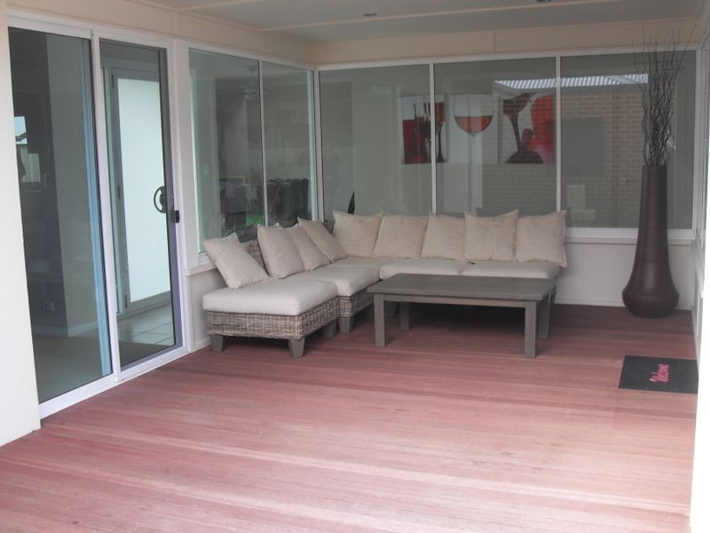 6 Richmond Entrance, Success WA 6164