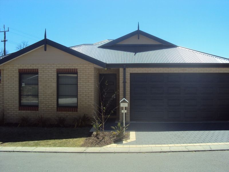 1 Biara Lane, Success WA 6164