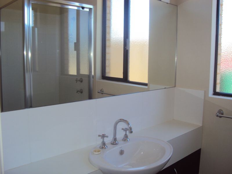 1 Biara Lane, Success WA 6164