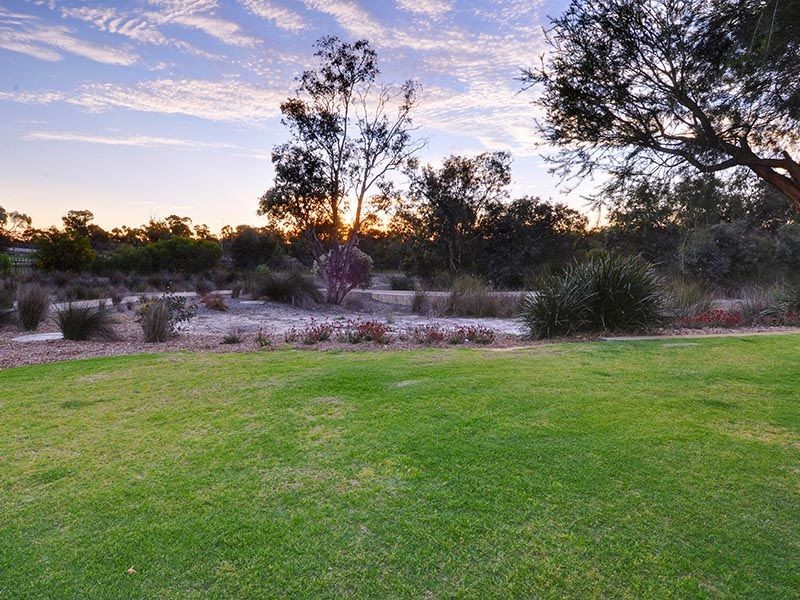 32 Mosman Loop, Success WA 6164