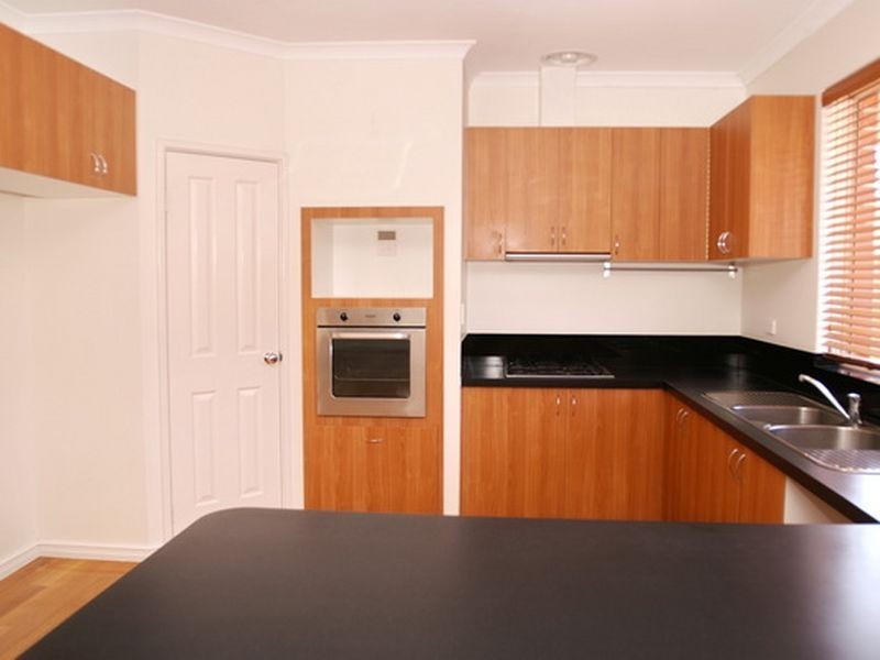 10 Daniels Place, Bertram WA 6167