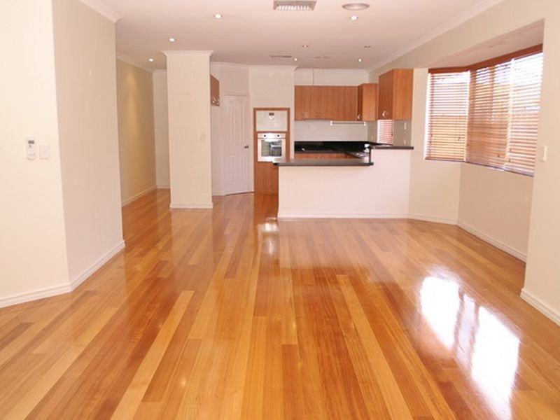 10 Daniels Place, Bertram WA 6167