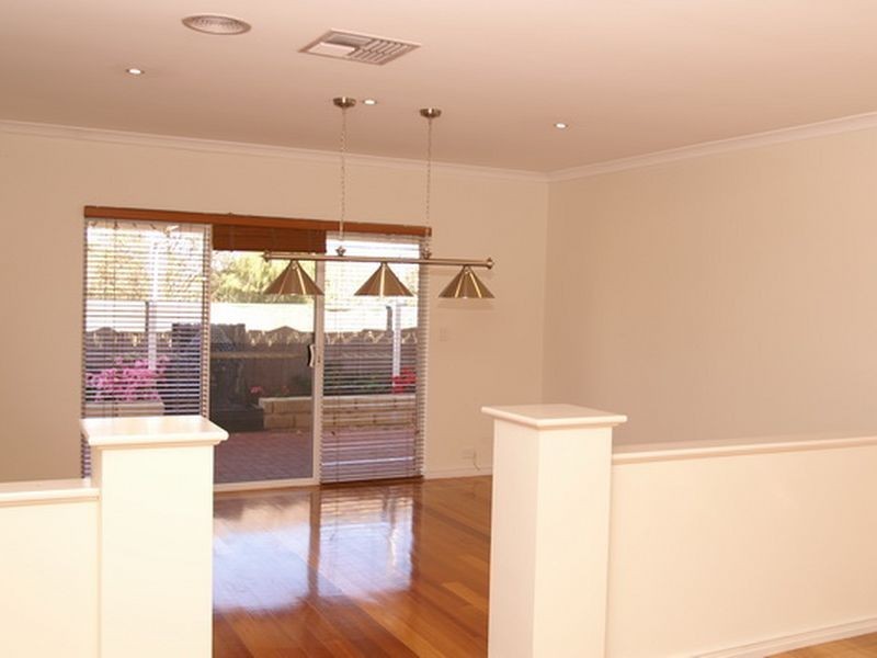 10 Daniels Place, Bertram WA 6167