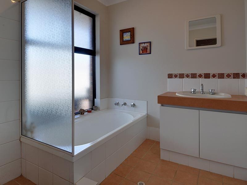 10 Hibbertia Close, Beeliar WA 6164