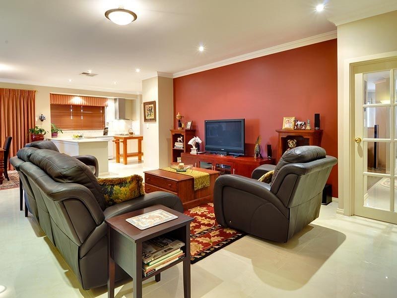 10 Barnes Way, Success WA 6164