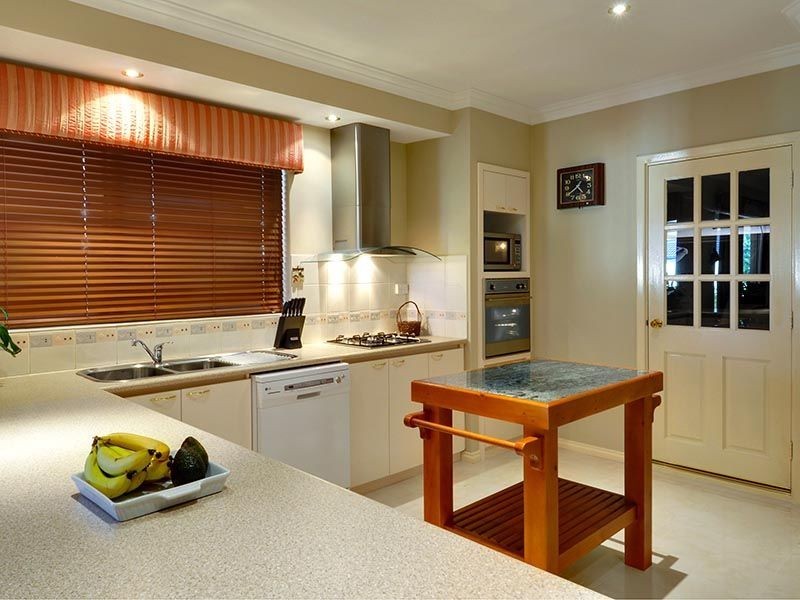 10 Barnes Way, Success WA 6164