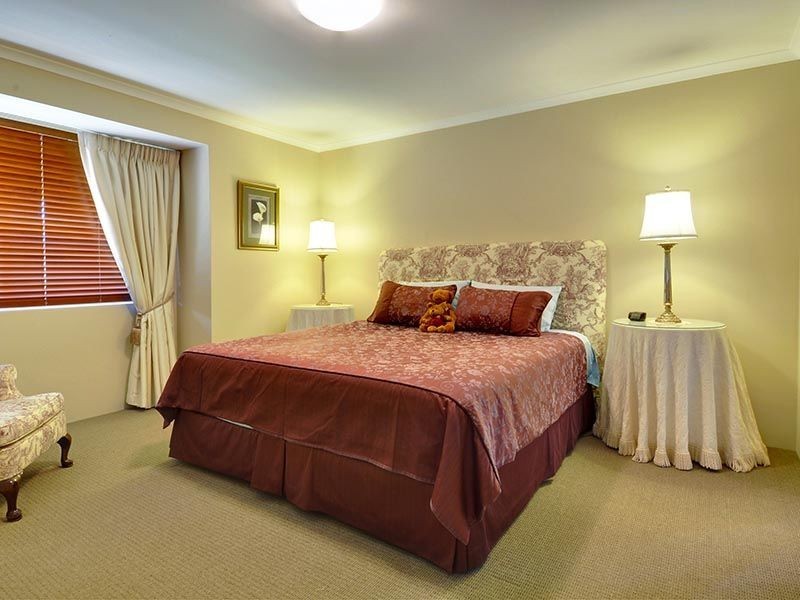 10 Barnes Way, Success WA 6164