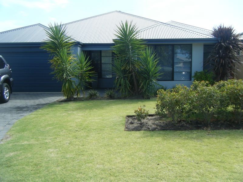 6 Versailles Parkway, Aubin Grove WA 6164