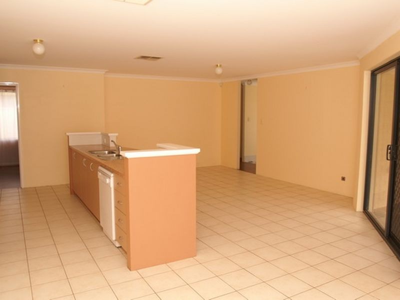 10 Brenchley Drive, Atwell WA 6164