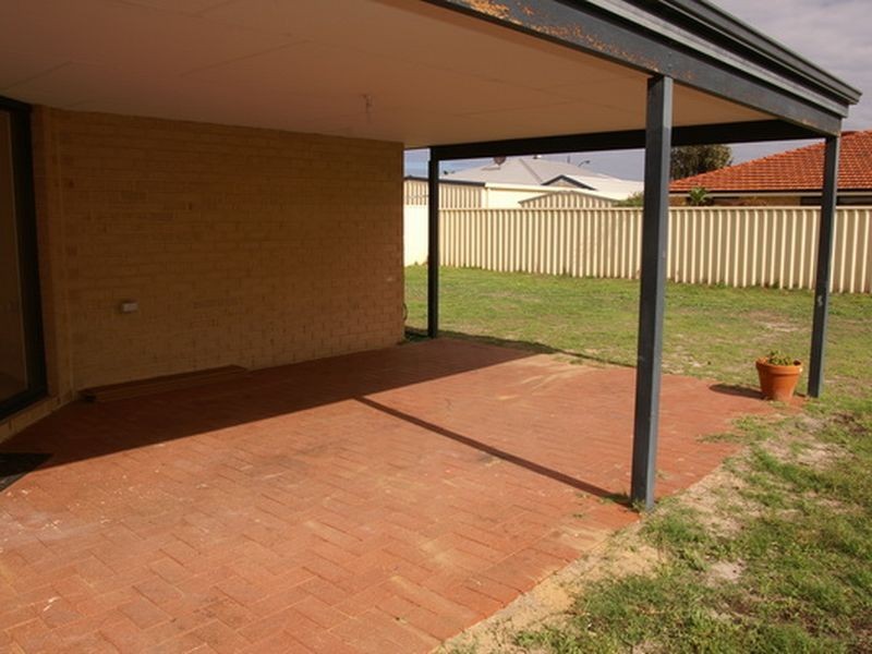 10 Brenchley Drive, Atwell WA 6164