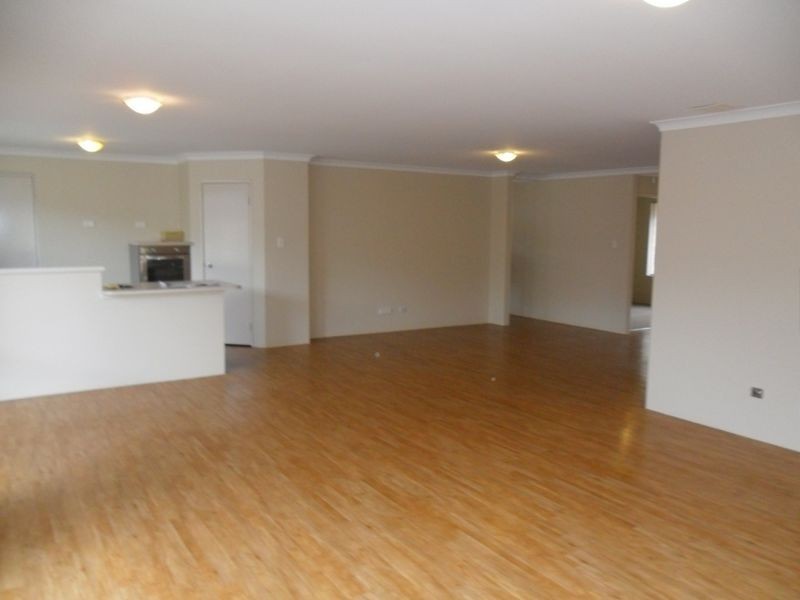 5 Edulis Avenue, Aubin Grove WA 6164