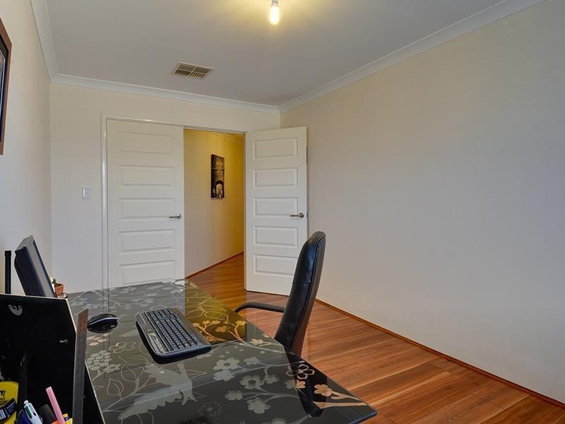 3 Staaten Street, Hammond Park WA 6164