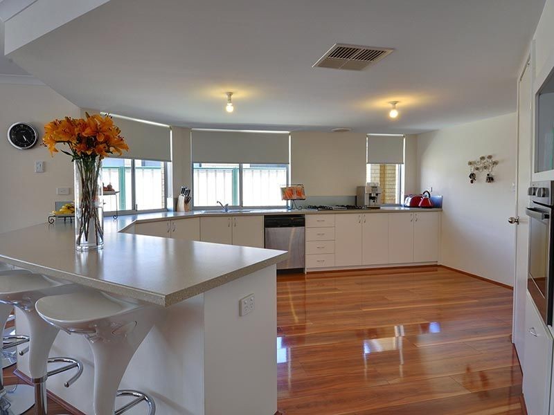 3 Staaten Street, Hammond Park WA 6164