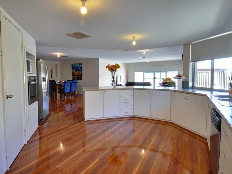 3 Staaten Street, Hammond Park WA 6164