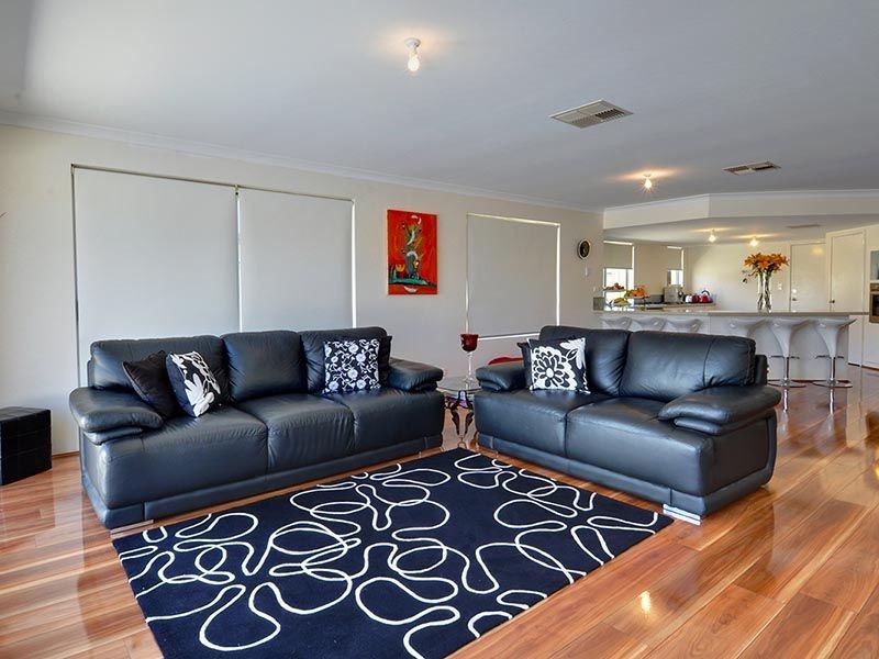 3 Staaten Street, Hammond Park WA 6164