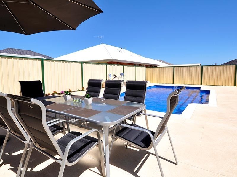 3 Staaten Street, Hammond Park WA 6164