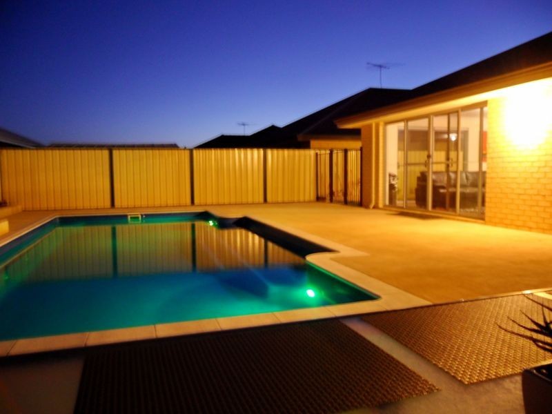 3 Staaten Street, Hammond Park WA 6164