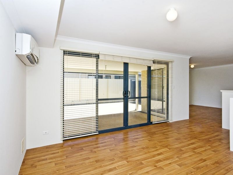 10 Dongara Way, South Lake WA 6164