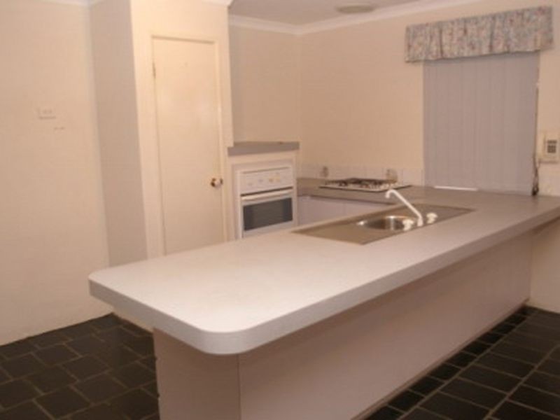 6 Shadwell Retreat, Atwell WA 6164