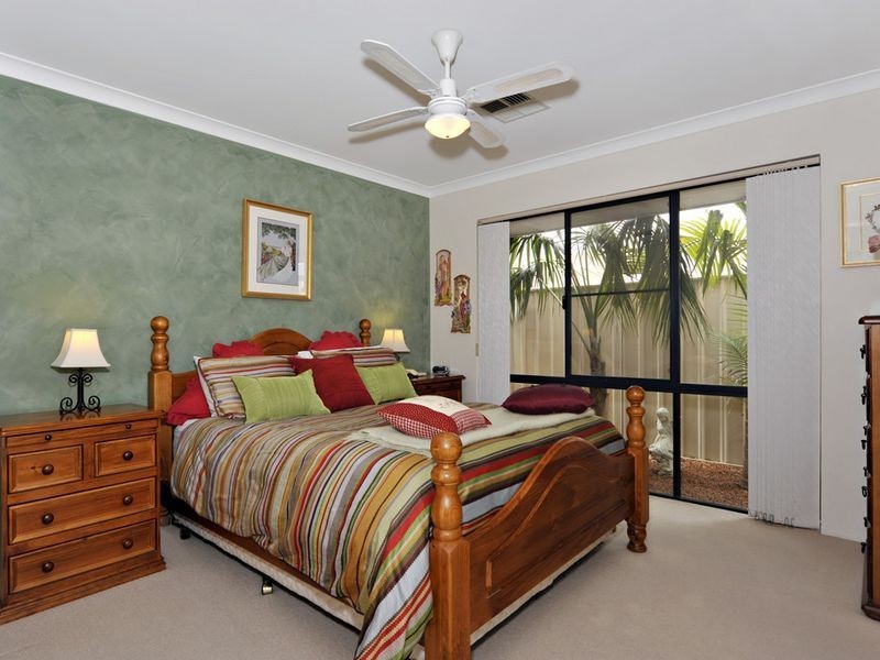 11 The Pines Grove, Jandakot WA 6164