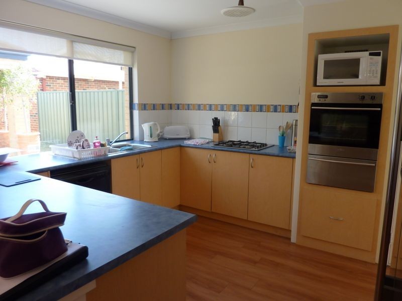 27 Paperbark Lane, Atwell WA 6164