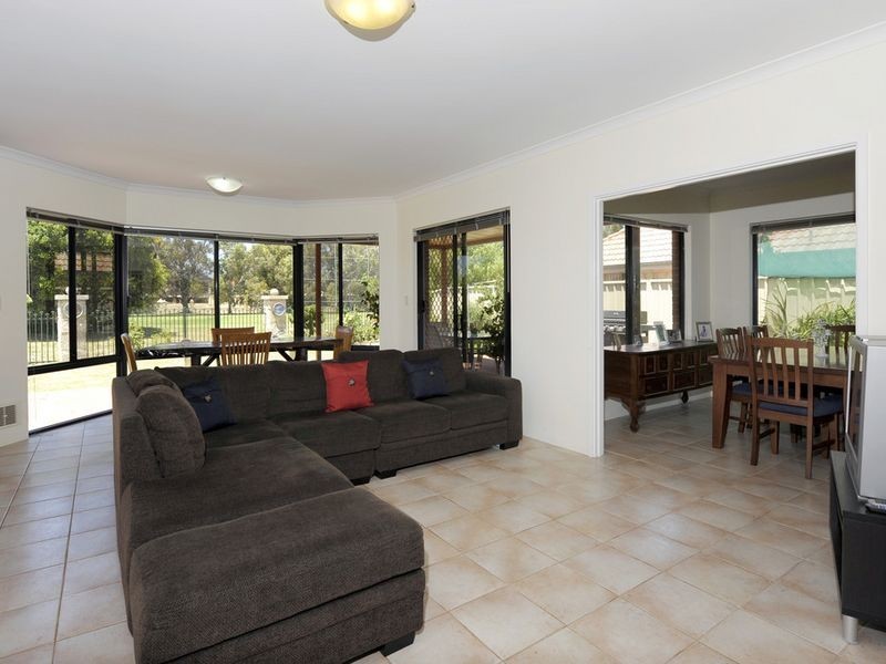 7 Eadie Court, Jandakot WA 6164