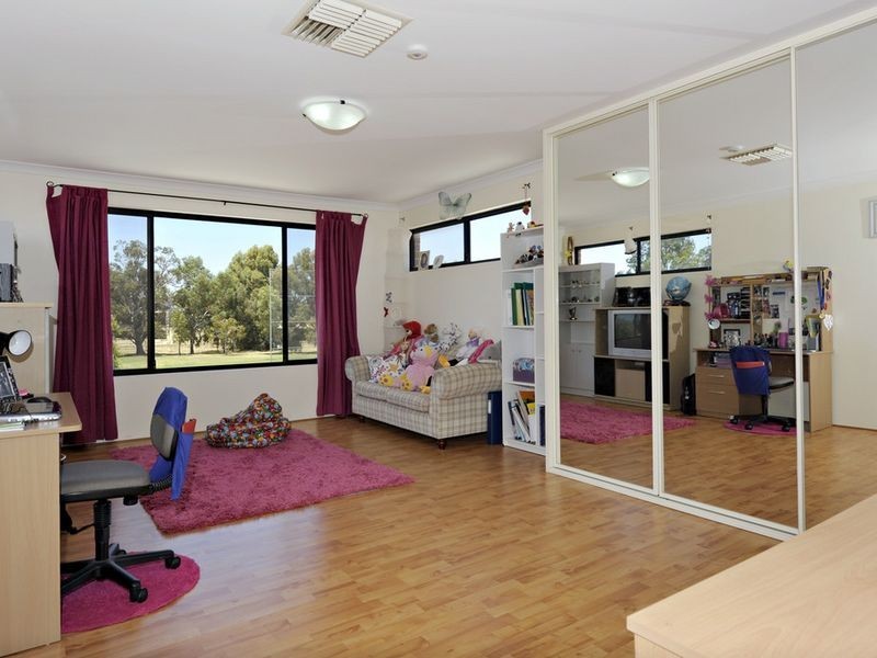 7 Eadie Court, Jandakot WA 6164