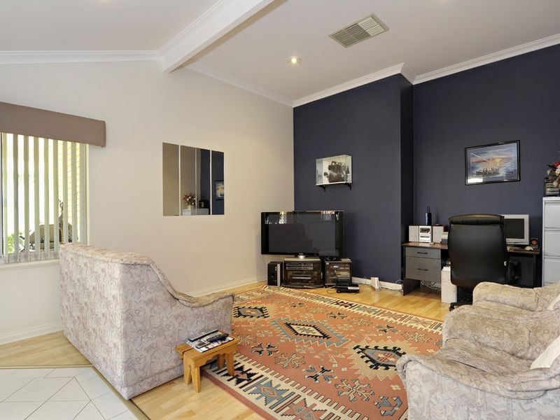 5 Buchanan Rise, Coogee WA 6166