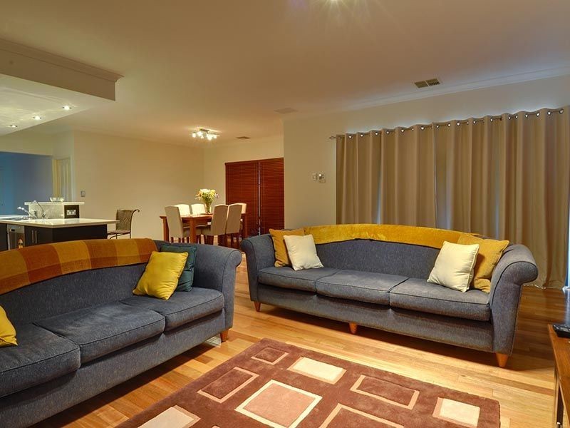 25 Montgomery Drive, Success WA 6164