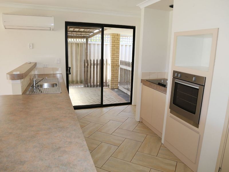 36 Freshwater Drive, Atwell WA 6164