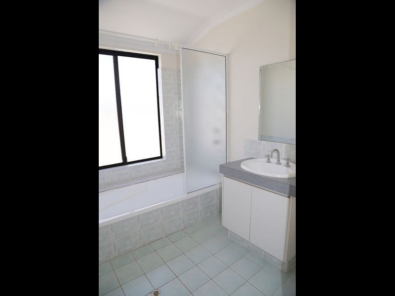 36 Freshwater Drive, Atwell WA 6164