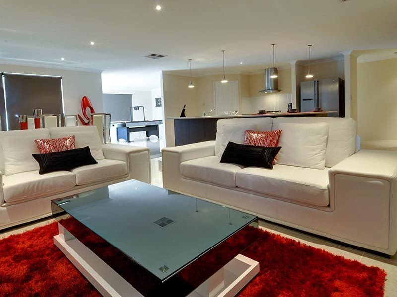 8 Crossville Way, Success WA 6164