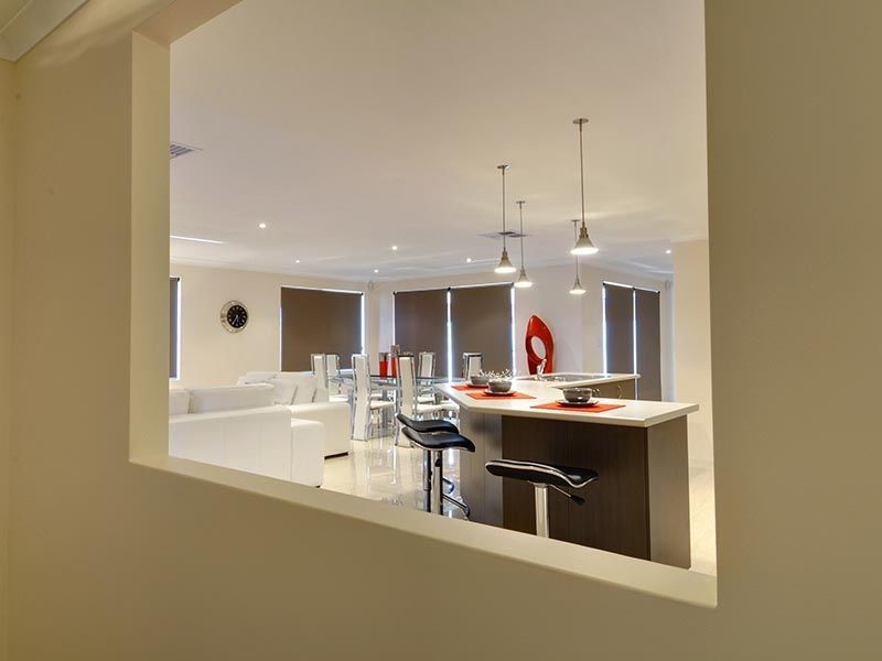 8 Crossville Way, Success WA 6164