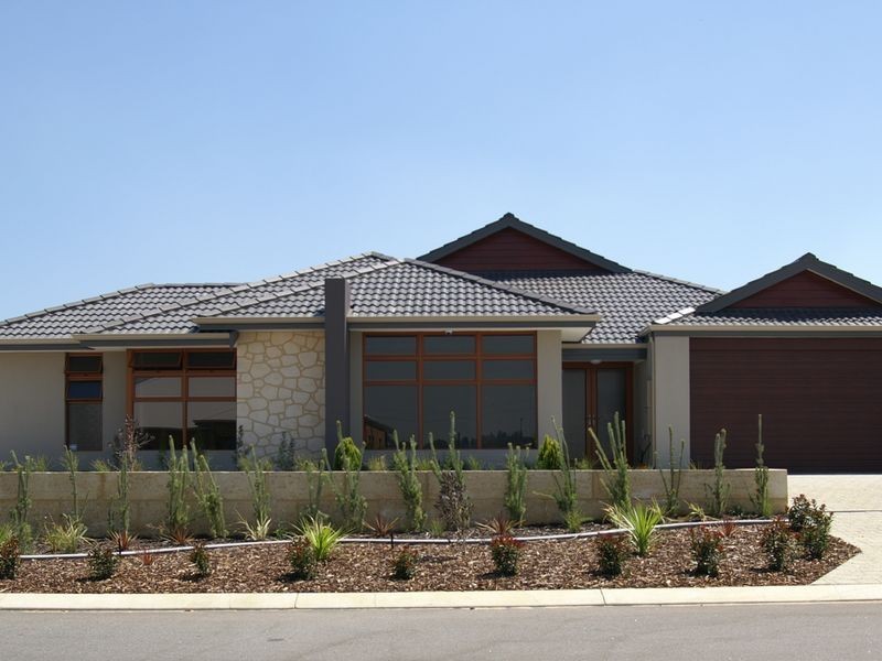 3 Baumea Turn, Hammond Park WA 6164