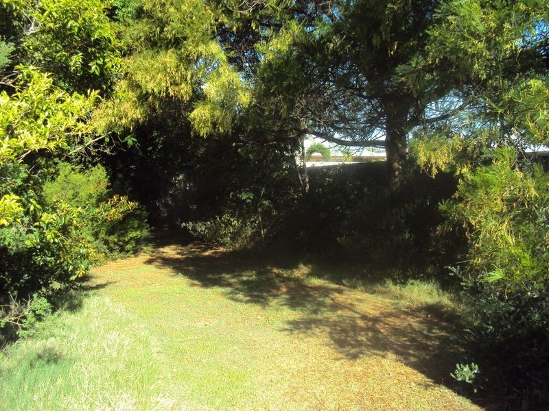 24 Baningan Avenue, Success WA 6164