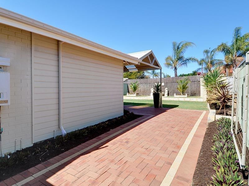 121b Winterfold Road, Coolbellup WA 6163