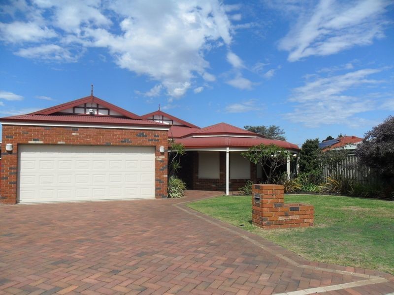 11 Brookford Court, Jandakot WA 6164