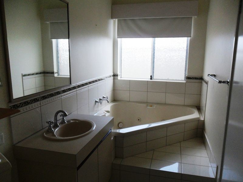 11 Brookford Court, Jandakot WA 6164