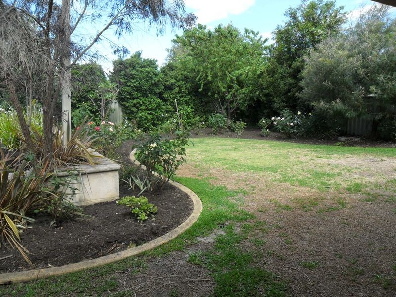 11 Brookford Court, Jandakot WA 6164