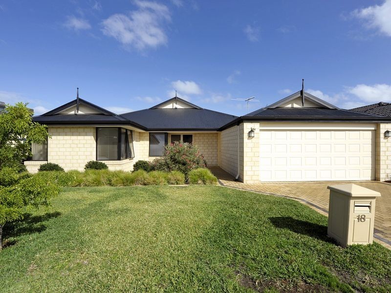 18 Dunlap Avenue, Success WA 6164