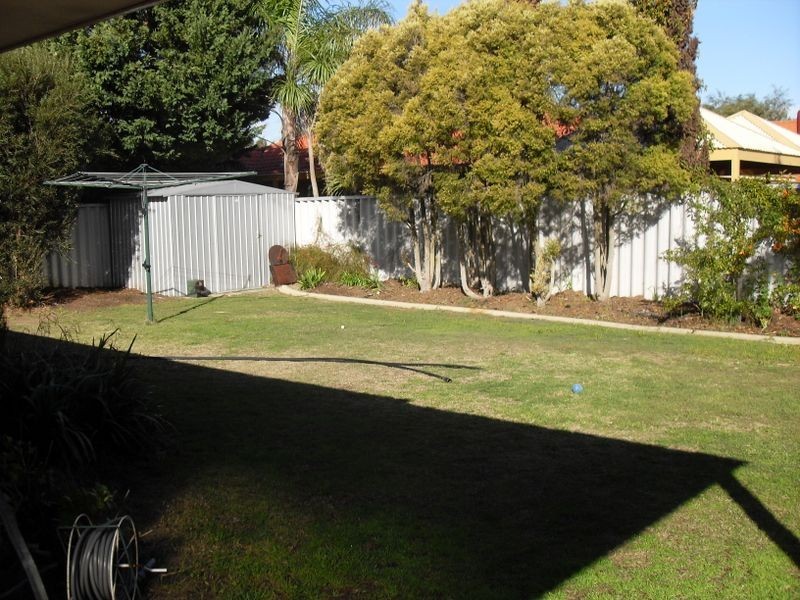 6 Woolmore Cross, Atwell WA 6164