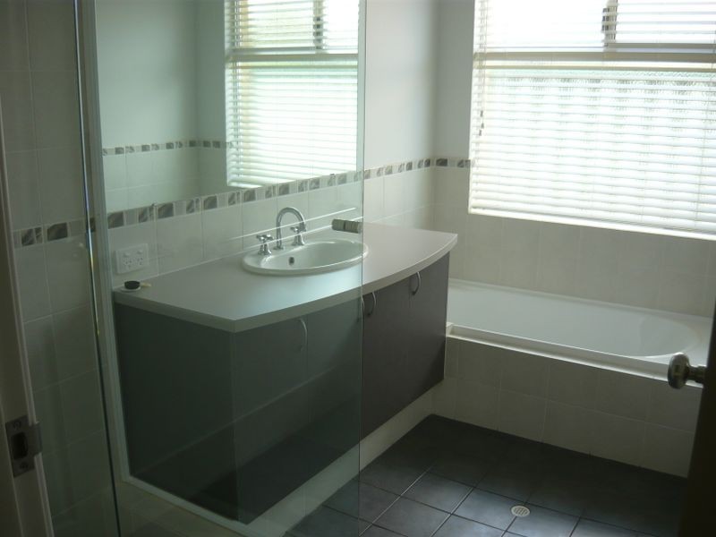 9 Mapleton Avenue, Aubin Grove WA 6164