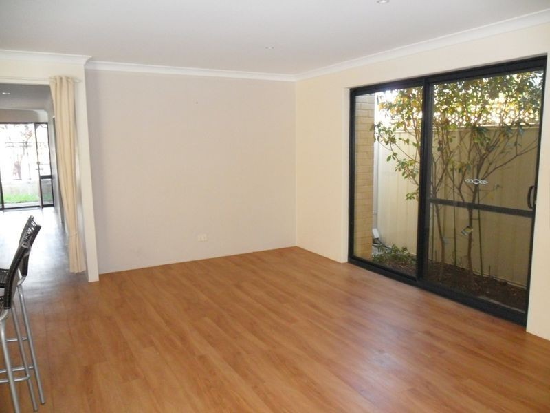 27 Paperbark Lane, Atwell WA 6164